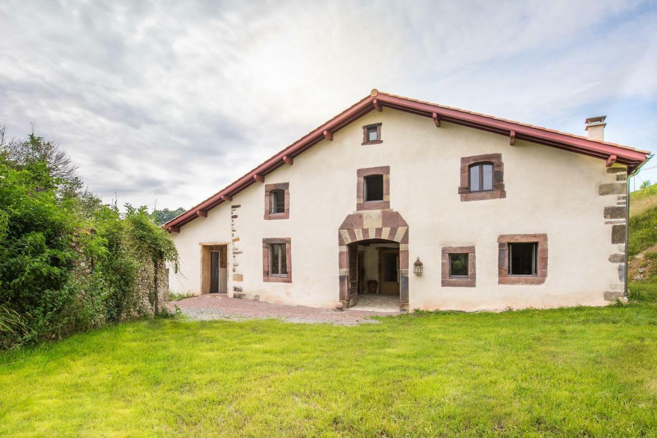 Joangi Hotell Uhart-Cize Exteriör bild